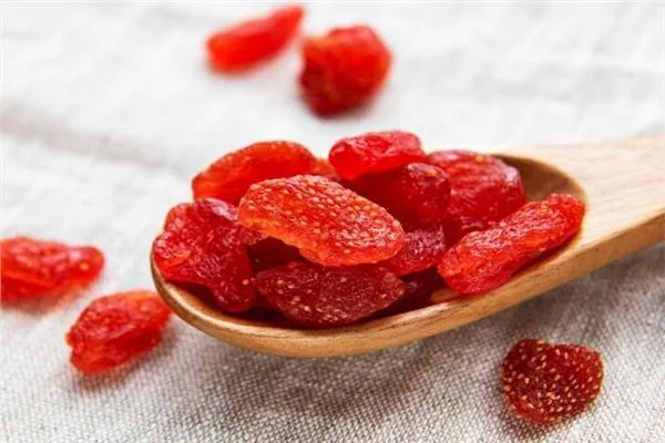 طريقة عمل "الجيلي كولا" في المنزل بدون مواد حافظة