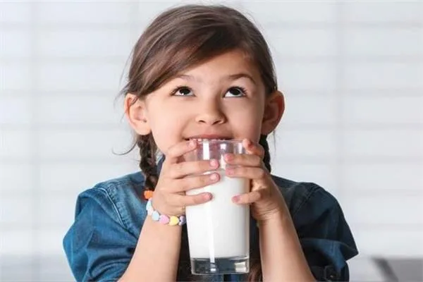 أطعمة تحسن صحة العظام عند الأطفال