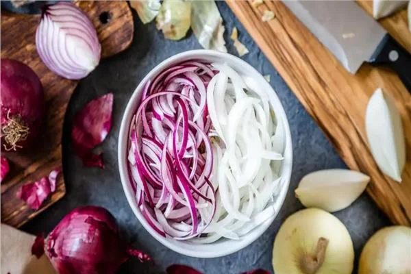 فوائد علاجية مذهلة للبصل لصحة العينين