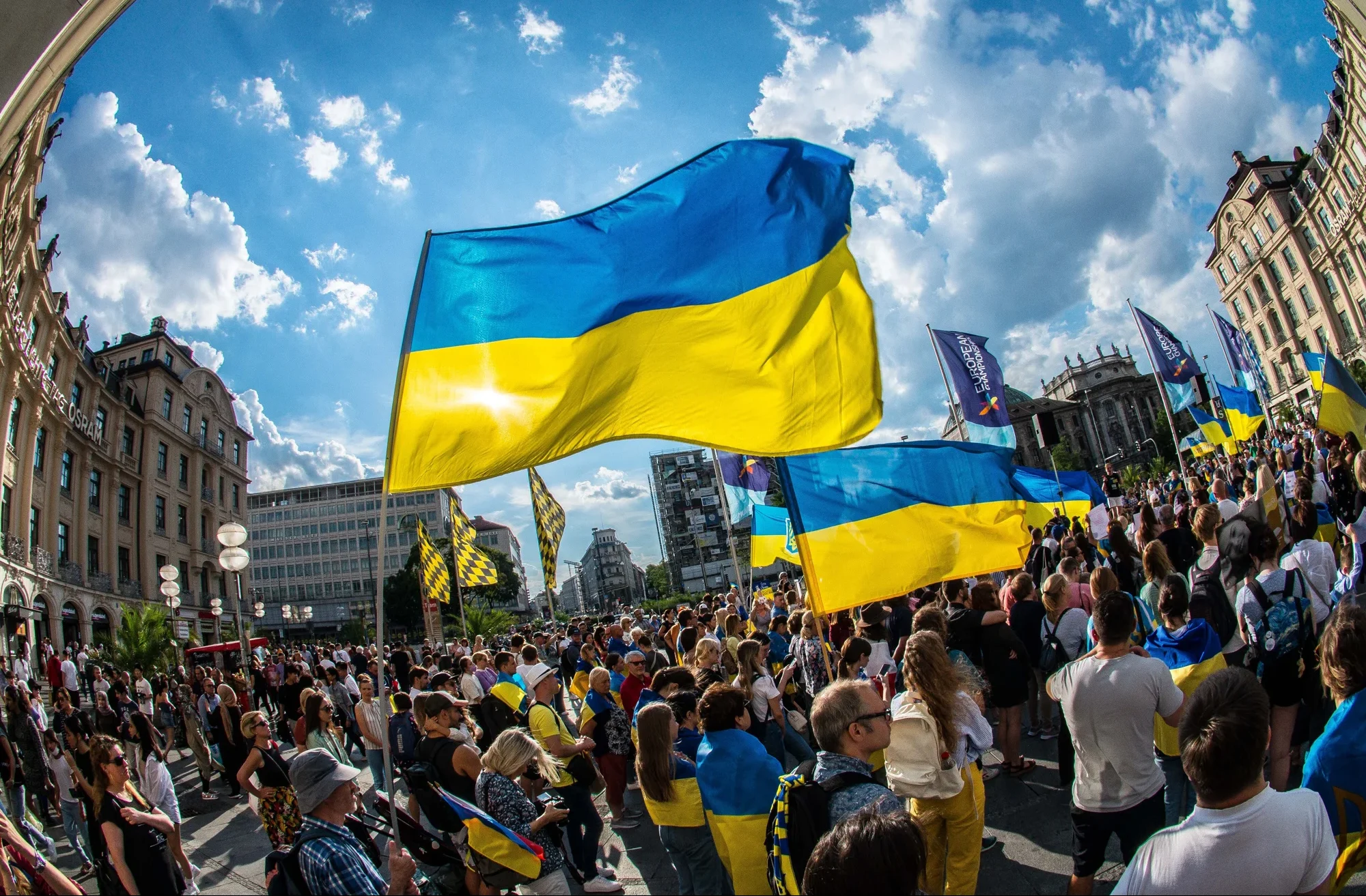 كييف تدعو الغرب لتسريع صرف قرض بقيمة 50 مليار دولار