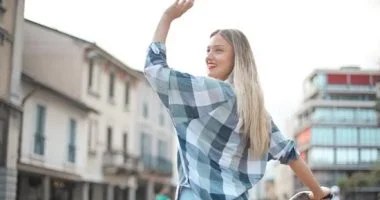 أبراج تتخطى الانفصال بسهولة: من هم الأسرع في "الموف أون"؟