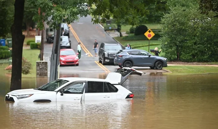 ارتفاع حصيلة قتلى إعصار "هيلين" بأمريكا إلى 215 شخصًا