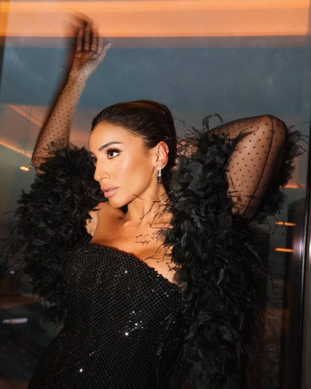 دينا الشربيني ورانيا يوسف في مسرحية "حاوريني يا كيكي" بموسم الرياض