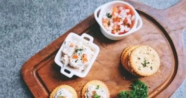 دليل شامل: تأثيرات تخطي وجبات الإفطار والعشاء على الصحة