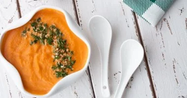 وصفة سهلة وسريعة: العدس بالجزر والشعرية لكل أفراد العائلة