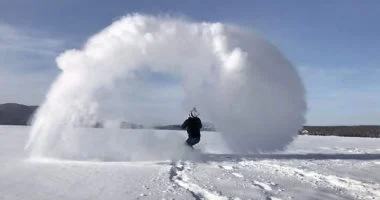 خدعة "الماء المتجمد" تكلف شابة صينية حروقاً بالغة