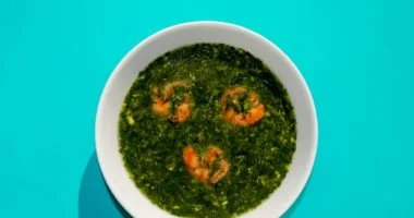 طاجن الملوخية بالجمبري: وصفة شهية وسهلة التحضير