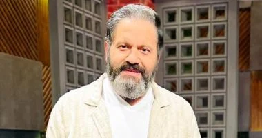 إدوارد ينفي شائعات مرضه: "أنا بخير وكفاية إشاعات"