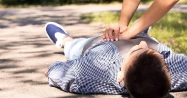 النوبات القلبية بين الرجال في سن الثلاثين والأربعين: الأسباب والأعراض وكيفية الوقاية