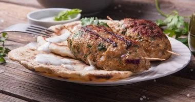 كفتة دجاج بقطع الصدر: سهلة التحضير وطعمها مميز 