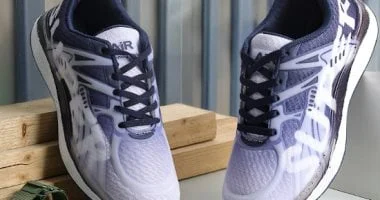 ثلاث خطوات لتنظيف الحذاء من آثار المطر وتلبسه في اليوم نفسه 