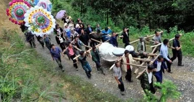 عدوى بعد الوفاة: طقوس جنائزية كادت تودي بحياة رجل صيني 