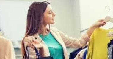 4 خطوات لوقف شراء ملابس جديدة وتوفير قبل بداية السنة 
