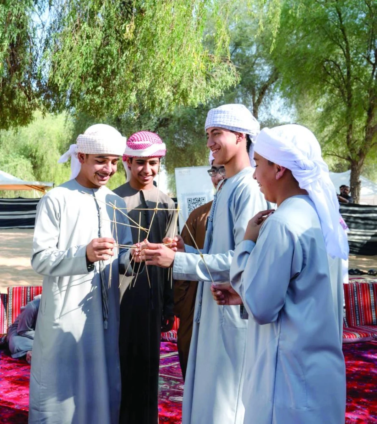 مخيم أبناء الفخر يسهم في تطوير مهارات أبناء الشهداء 