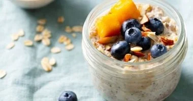 طرق لتنقية جسمك من السموم: مشروبات وأكلات ونصائح 