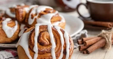معجنات بالقرفة: تدفئ وتمنحك إحساسا بالشبع 