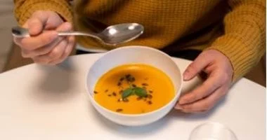 الشعبى له أصول: إتيكيت أكل العدس وحمص الشام بدون فوضى 