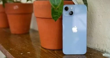 قبل ما تدفع جنيه واحد: حرف واحد يكشف تاريخ إنتاج آيفون مستعمل 