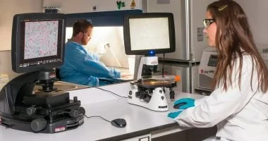 ابتكارات في علاج السرطان مع حلول 2026.. حقنة حماية قادمة 