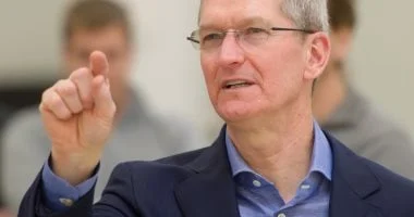 تقارير جديدة تشير إلى احتمال تنحي تيم كوك عن آبل 