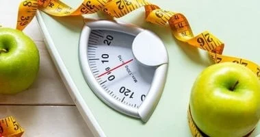 أطعمة ومشروبات تساعد في منع زيادة الوزن والحفاظ على الرشاقة 