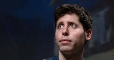 من الرفض إلى القبول: لماذا فتحت OpenAI باب الإعلانات؟ 