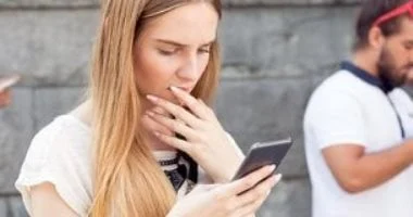 ماذا يحدث إذا لم تقم بتحديث هاتفك لمدة عام؟ 