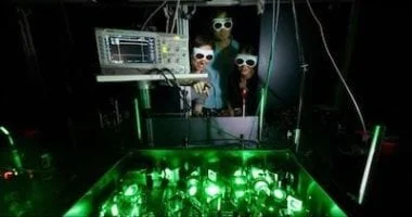 نقل الكهرباء بدون فقدان قيمتها: دليل علمي جديد 