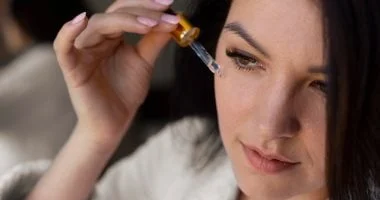 عادات صحية لترطيب البشرة في الشتاء 