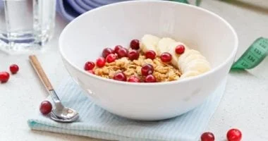 أطعمة قبل التمرين في الصالة الرياضية تمنحك الطاقة والحيوية 