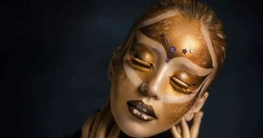 اليوم العالمي لفن الوجه والجسم: الاحتفاء بالإبداع والهوية 