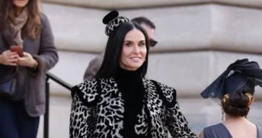 نقشة التايغر تفرض حضورها خلال أسابيع موضة 2026 وتعود الفرو بقوة 