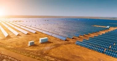 الحرارة والغبار يقللان إنتاج الطاقة الشمسية في أفريقيا جنوب الصحراء 