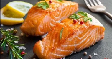 تناول الأسماك مرتين أسبوعيًا يساعد على إنقاص الوزن، خبراء يؤكدون 