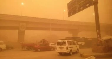 العاصفة الترابية: إرشادات الوقاية من أضرارها عند الحاجة للخروج 