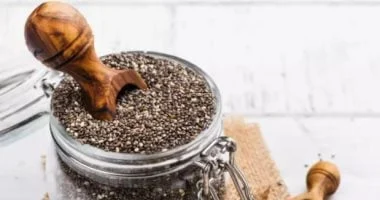 أفضل وقت لتناول بذور الشيا لزيادة الألياف وتحسين صحة الأمعاء 