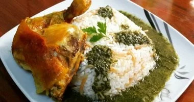 قائمة فطور العاشر من رمضان: ملوخية بالدجاج بنكهة لذيذة 