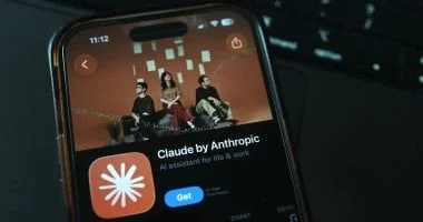 انقطاعان في 24 ساعة: هل يدفع كلود ثمن صدام أنثروبيك مع واشنطن؟ 