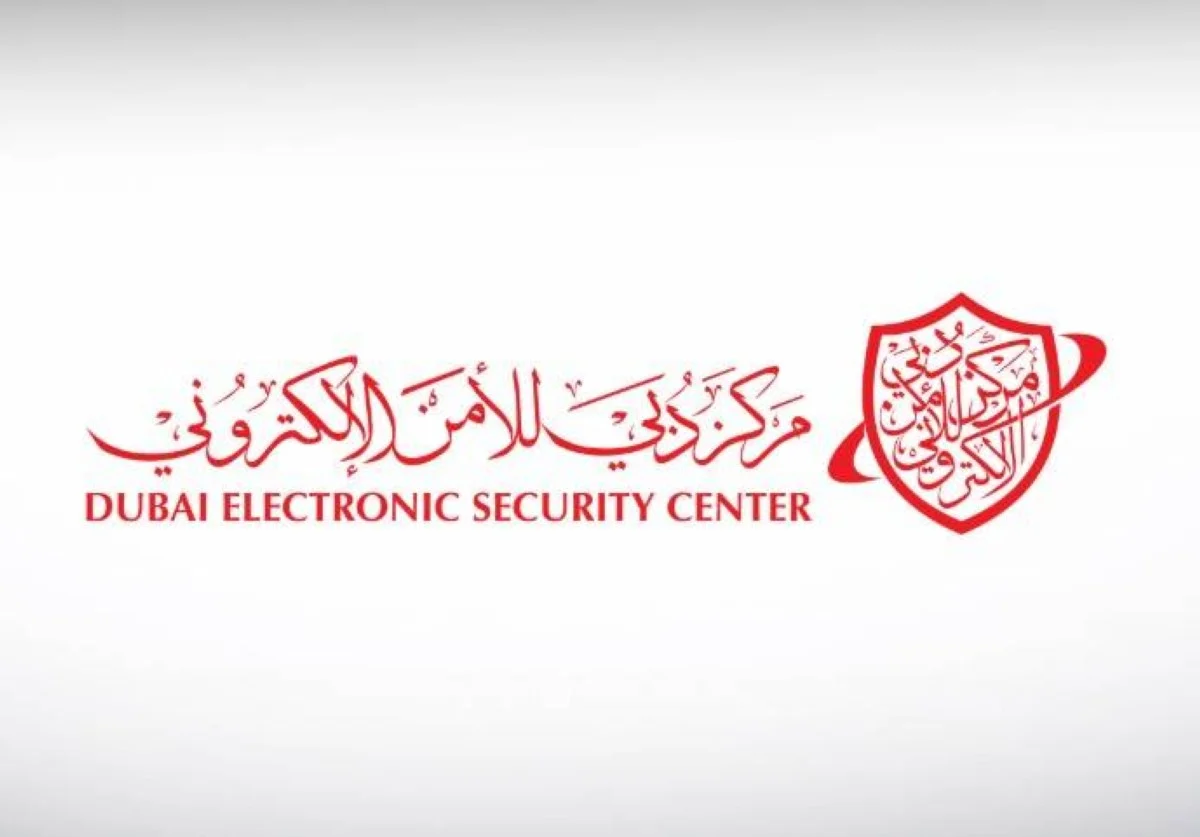 دبي للأمن الإلكتروني يحذر من إنشاء صور وفيديوهات وأصوات مزيفة ونشر محتوى مضلّل 