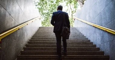 ضيق التنفس عند صعود الدرج وخطر النوبات القلبية وفحوص تكشفه 