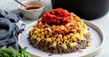 الكشري: وجبة شعبية صحية تمنح الطاقة والفيتامينات في العيد 