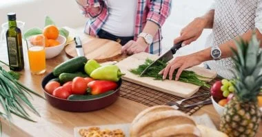 ابدأ عيدك بصحة: كيف تتناول الطعام في أول أيام عيد الفطر 