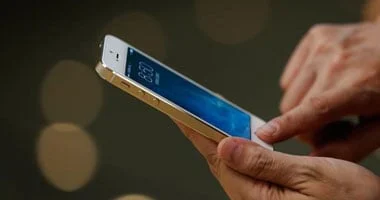 عشرة أفكار ذكية لإعادة استخدام الآيفون القديم بدل تركه في الدرج 