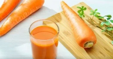 من المناعة إلى القلب: فوائد صحية لعصير الجزر بالبرتقال 