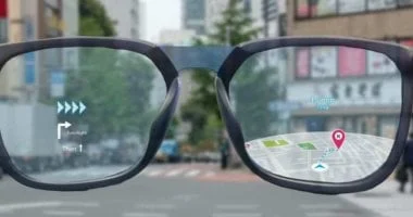 طفرة قياسية بمبيعات النظارات الذكية بفضل الذكاء الاصطناعي متعدد الوسائط 