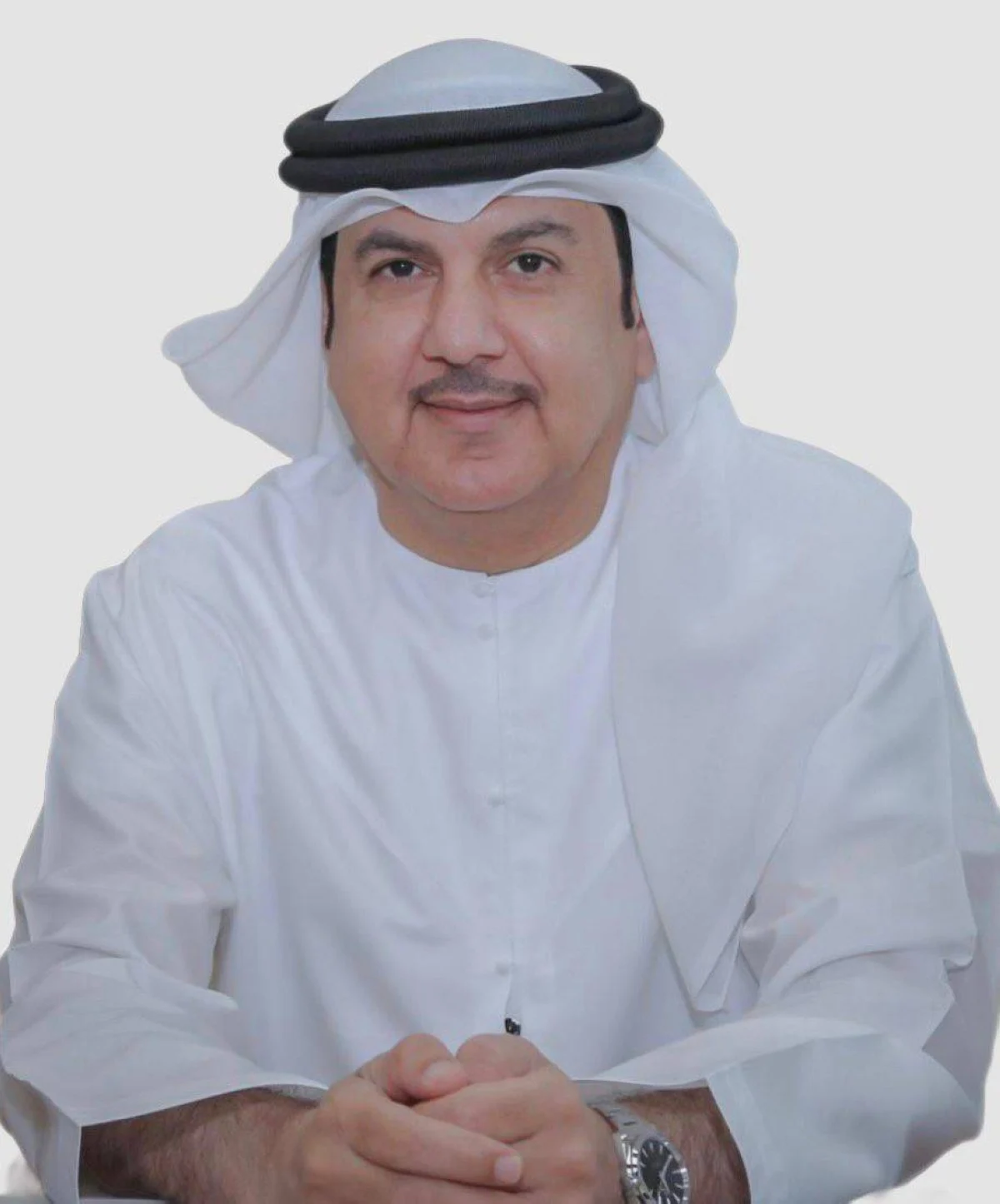 بلدية الفجيرة تحذر من فتح أغطية الصرف الصحي حفاظاً على السلامة العامة 